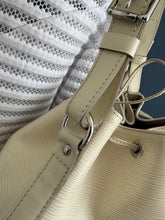 Lade das Bild in den Galerie-Viewer, LOUIS VUITTON NOÉ PETIT