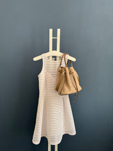 Lade das Bild in den Galerie-Viewer, LOUIS VUITTON GIROLATA GALET MAHINA