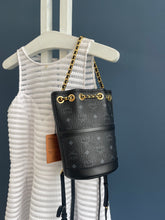 Lade das Bild in den Galerie-Viewer, MCM AREN RUCKSACK