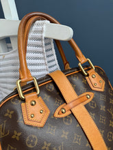 Lade das Bild in den Galerie-Viewer, LOUIS VUITTON MANHATTAN