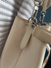 Lade das Bild in den Galerie-Viewer, LOUIS VUITTON NÉONOÉ BB EPI