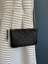 Lade das Bild in den Galerie-Viewer, LOUIS VUITTON DOUBLE ZIP POCHETTE