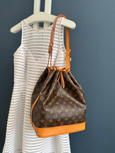 Lade das Bild in den Galerie-Viewer, LOUIS VUITTON NOÉ GRANDE