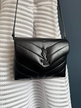 Lade das Bild in den Galerie-Viewer, YSL LOULOU TOY