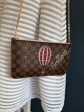 Lade das Bild in den Galerie-Viewer, LOUIS VUITTON CLUTCH
