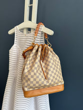 Lade das Bild in den Galerie-Viewer, LOUIS VUITTON NOÉ GRANDE