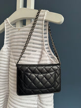 Lade das Bild in den Galerie-Viewer, CHANEL WOC