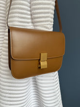 Lade das Bild in den Galerie-Viewer, CÉLINE BOX