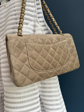 Lade das Bild in den Galerie-Viewer, CHANEL DOUBLE FLAP WILDLEDER
