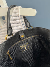 Lade das Bild in den Galerie-Viewer, PRADA SHOPPER