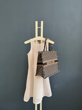 Lade das Bild in den Galerie-Viewer, DIOR TOTE BOOK LARGE