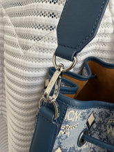 Lade das Bild in den Galerie-Viewer, MCM DESSAU BEUTEL LARGE