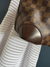 Lade das Bild in den Galerie-Viewer, LOUIS VUITTON HAMPSTEAD MM