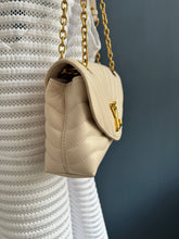Lade das Bild in den Galerie-Viewer, LOUIS VUITTON NEW WAVE CHAIN