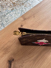 Lade das Bild in den Galerie-Viewer, LOUIS VUITTON MURAKAMI POUCH