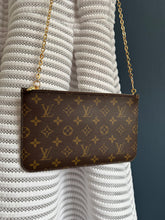 Lade das Bild in den Galerie-Viewer, LOUIS VUITTON CLUTCH