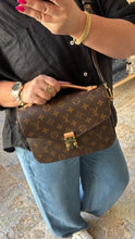 Lade das Bild in den Galerie-Viewer, LOUIS VUITTON MÉTIS