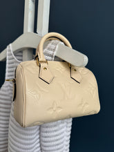 Lade das Bild in den Galerie-Viewer, LOUIS VUITTON SPEEDY 20 EMPREINTE
