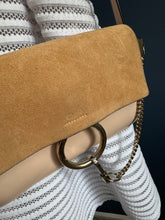 Lade das Bild in den Galerie-Viewer, CHLOÉ FAYE