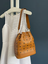 Lade das Bild in den Galerie-Viewer, MCM DESSAU BEUTEL