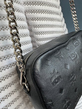Lade das Bild in den Galerie-Viewer, MCM CAMERA BAG