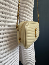 Lade das Bild in den Galerie-Viewer, YSL MINI LOU