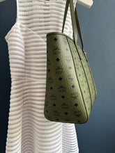 Lade das Bild in den Galerie-Viewer, MCM TONI SHOPPER