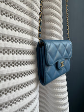 Lade das Bild in den Galerie-Viewer, CHANEL MINI WOC