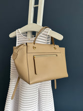 Lade das Bild in den Galerie-Viewer, CÉLINE BELT