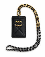 Lade das Bild in den Galerie-Viewer, CHANEL 19 CARDHOLDER
