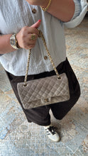 Lade das Bild in den Galerie-Viewer, CHANEL DOUBLE FLAP WILDLEDER