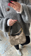 Lade das Bild in den Galerie-Viewer, LOUIS VUITTON BAGATELLE