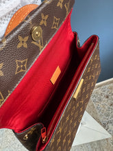Lade das Bild in den Galerie-Viewer, LOUIS VUITTON CLUNY BB