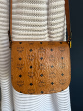 Lade das Bild in den Galerie-Viewer, MCM PATRICIA BAG