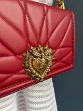 Lade das Bild in den Galerie-Viewer, DOLCE & GABBANA DEVOTION