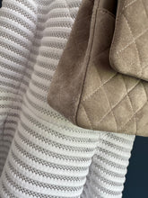 Lade das Bild in den Galerie-Viewer, CHANEL DOUBLE FLAP WILDLEDER