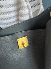 Lade das Bild in den Galerie-Viewer, MCM BEUTEL