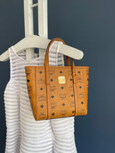 Lade das Bild in den Galerie-Viewer, MCM MINI TONI SHOPPER