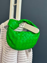 Lade das Bild in den Galerie-Viewer, BOTTEGA VENETA MINI JODIE