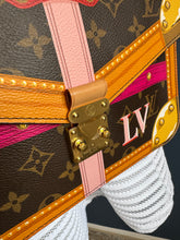 Lade das Bild in den Galerie-Viewer, LOUIS VUITTON MÉTIS SUMMER TRANK