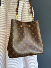 Lade das Bild in den Galerie-Viewer, LOUIS VUITTON NÉONOÉ