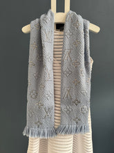 Lade das Bild in den Galerie-Viewer, LOUIS VUITTON SHINE SCHAL