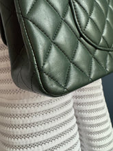 Lade das Bild in den Galerie-Viewer, CHANEL DOUBLE FLAP