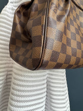 Lade das Bild in den Galerie-Viewer, LOUIS VUITTON TIVOLI