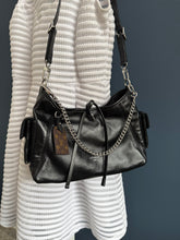 Lade das Bild in den Galerie-Viewer, LOUIS VUITTON CARRYALL CARGO VIBE