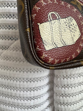 Lade das Bild in den Galerie-Viewer, LOUIS VUITTON MINI POCHETTE