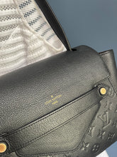 Lade das Bild in den Galerie-Viewer, LOUIS VUITTON TROCADERO