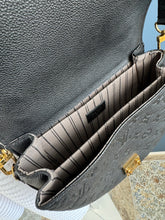 Lade das Bild in den Galerie-Viewer, LOUIS VUITTON MÉTIS EMPREINTE