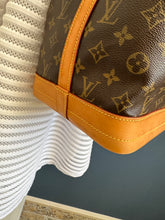 Lade das Bild in den Galerie-Viewer, LOUIS VUITTON NOÉ GRANDE