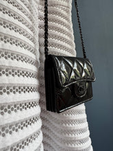 Lade das Bild in den Galerie-Viewer, CHANEL MINI WOC